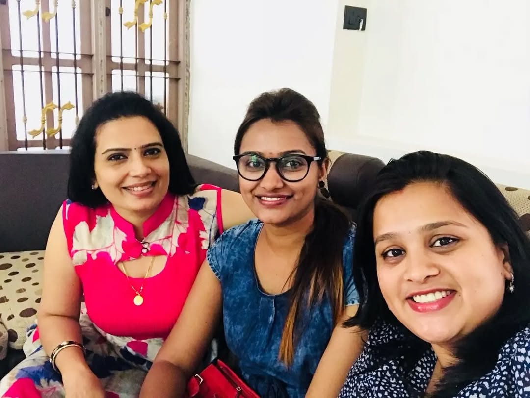 Sweet memories 💖 few years back @royalswathi @oru_oorula_oru_rajakumari_army #zeetamilserial #kollywood #tamilserial