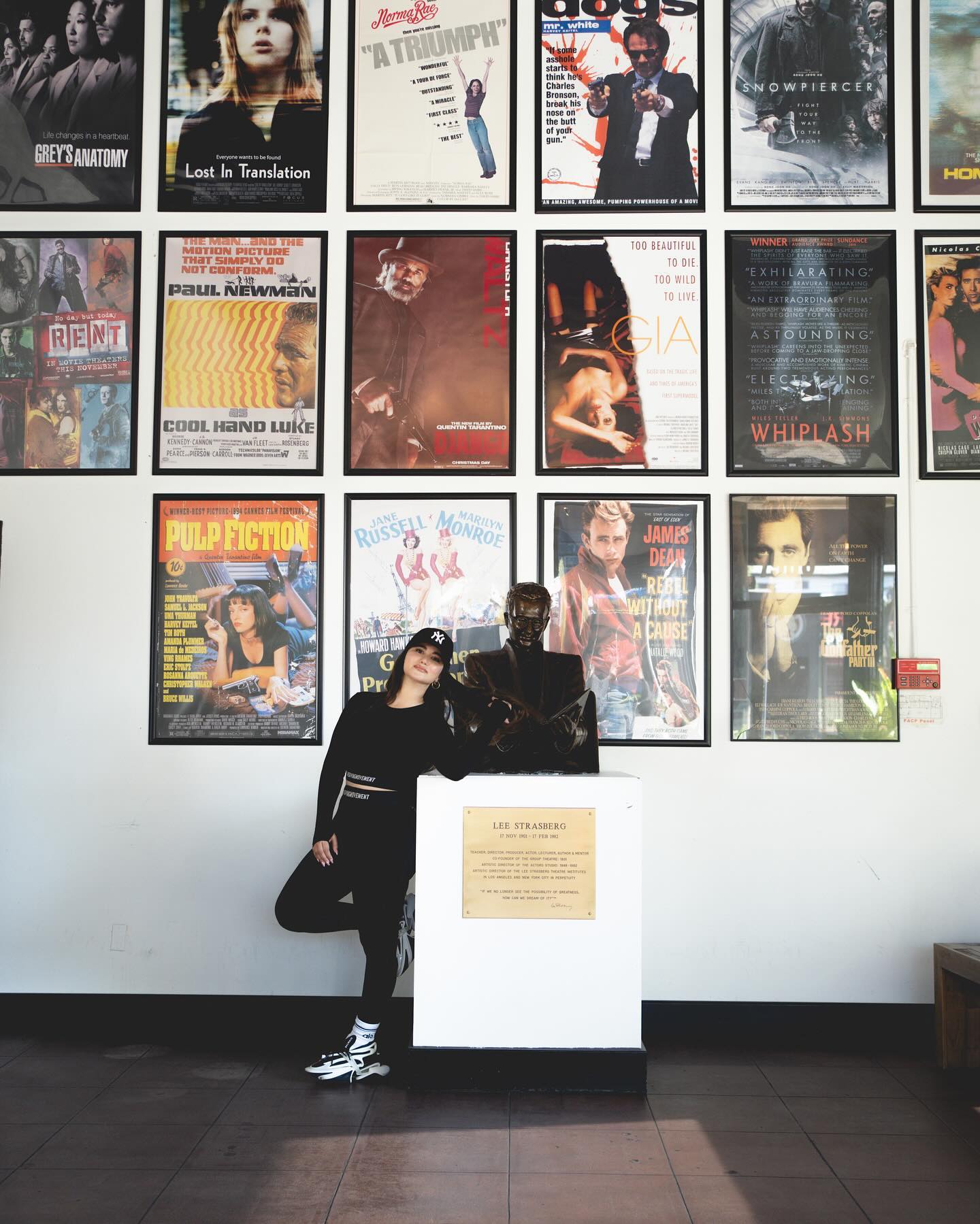 I am thrilled to announce that I’m done getting the method acting at the lee strasberg institute , It is truly an incredible opportunity to be in this place with these inspiring and loving people. Each and every one of you holds a part of my heart.🥰🥰🥰
يسعدني أن أعلن أنني انتهيت من الحصول على التمثيل المنهجي في معهد لي ستراسبيرج، إنها حقًا فرصة مميزه أن أكون في هذا المكان مع هؤلاء الأشخاص الملهمين والمحبين. كل واحد منكم يحمل جزءًا من قلبي