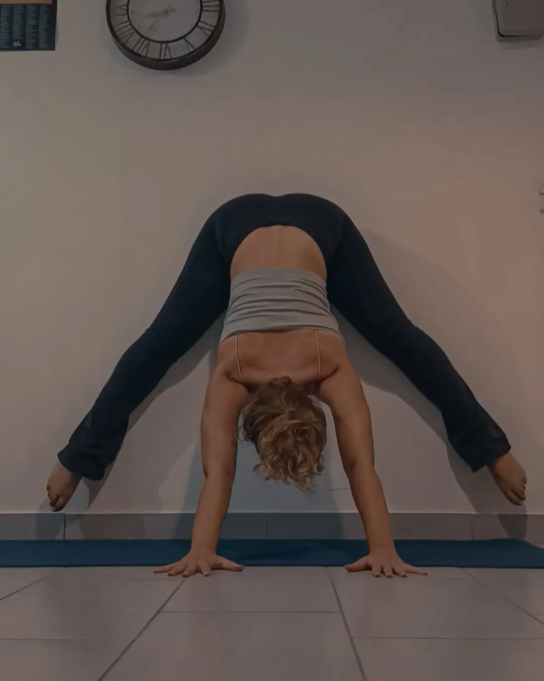 📣New Yoga Challenge📣
#AloOnTheWall
Sep 23-30
We all know one of the best props is the wall! Using Mr Paul “the wall” to deepen our practice or use it as a support, we can make some poses easier or more fun! Be creative, be fun and let’s learn from and inspire one another!
✨Hosts:
@laraedereryoga
@loreeinmotion
@palmbeachyogi
@yogawithtet
@elma_yoga
@marioommmh
✨Sponsors:
@aloyoga @alomoves
✨On the wall poses:
1. Restorative with the wall
2. Forward fold/bend with the wall
3. Standing balance with the wall
4. Arm balance with the wall
5. Heart opener with the wall
6. Something playful with the wall
7. Inversion with the wall
8. Yogis choice
📝 How to play:
- Follow all hosts and sponsors.
- Repost the flyer to your page and tag a few friends to join in the fun.
- Post daily using the hashtag and don’t forget to tag/mention your hosts and sponsors.
- Show support to the participating yogis, stay safe and have fun.
#foldingpose #foldpose #pancake pose #forwardfold #wallyoga #inversion #armbalance #wallyogaposes
