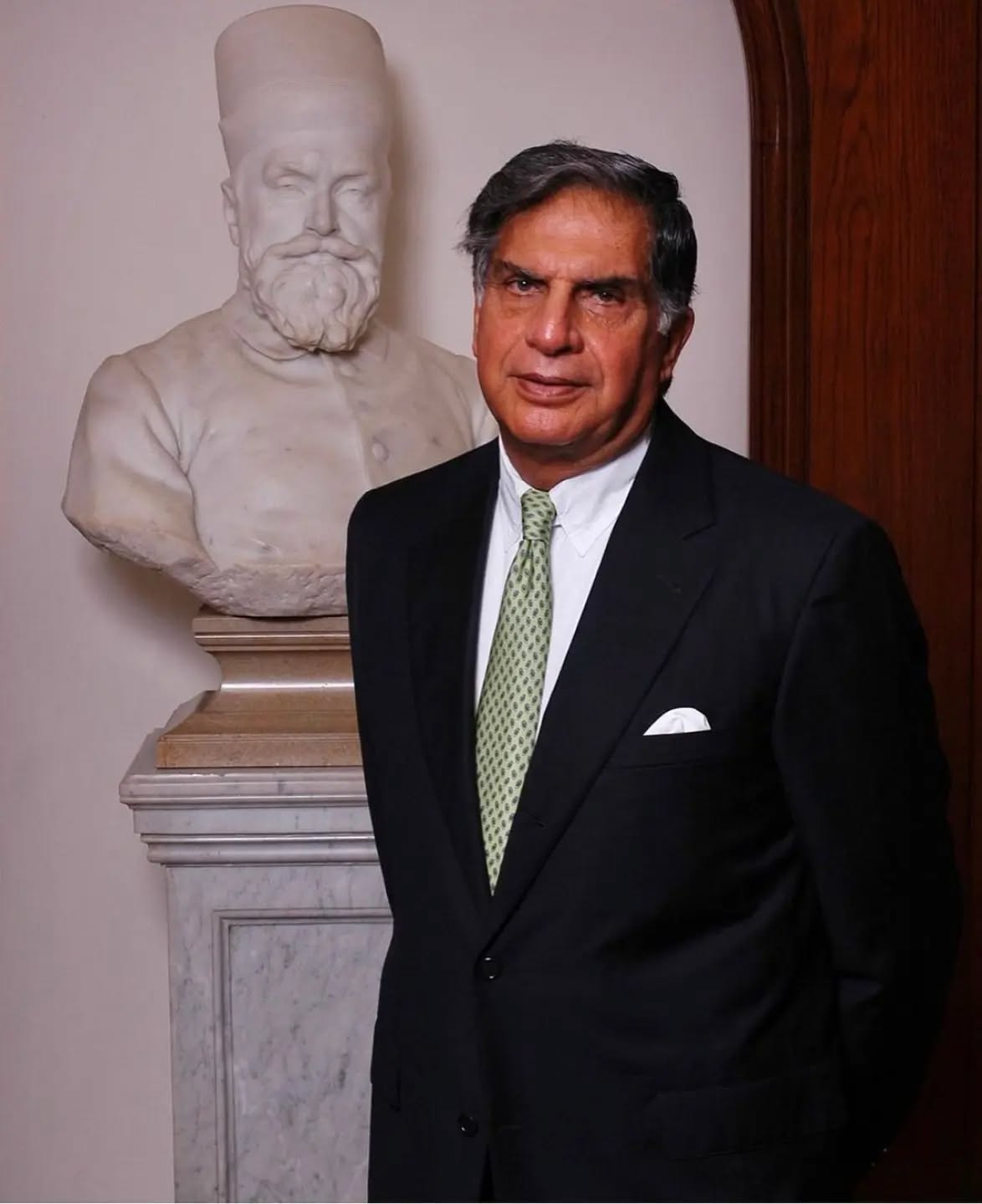Legend's never die His commitment to ethical business practices and his empathy for the underprivileged will continue to inspire generations to come. Truly the RATAN of India #tata #ratantata #rip