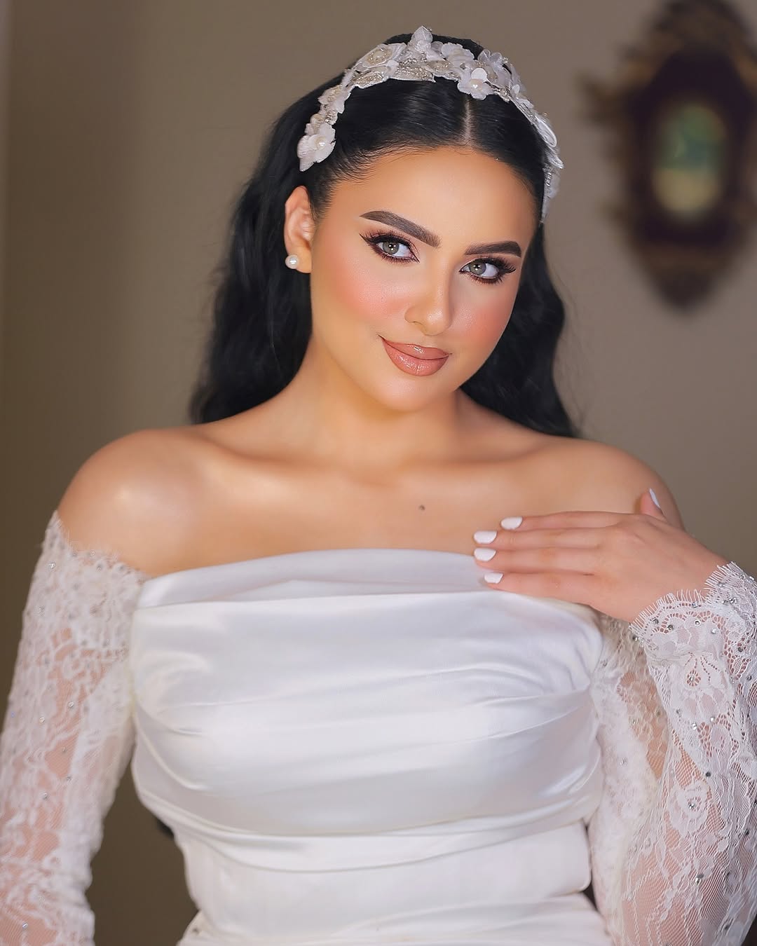 لحظه نفهم الجمال والرقي دا ممكن 🤎✨🫶🏻🔥
شيك وراقي 👌✨🤎
@fady_malak_hairdresserr
@the_glowing_dresses
@norseenkhaled_eventplanner1
@amrashraf_filmmaker
@js_beautycosmetics
