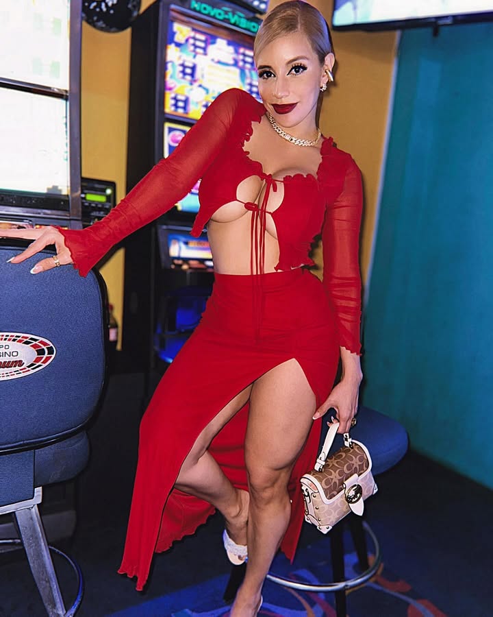 Coca Cola vibes 💋❣️