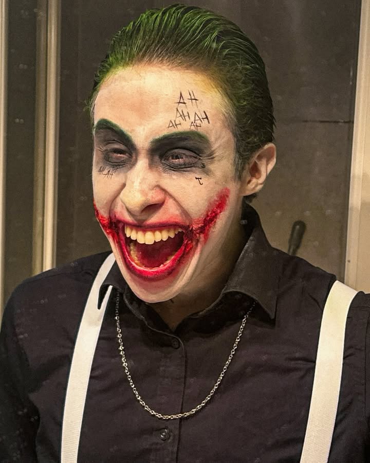 Desire becomes surrender, surrender becomes power.
.
.
#joker #halloween #makeup #cinema