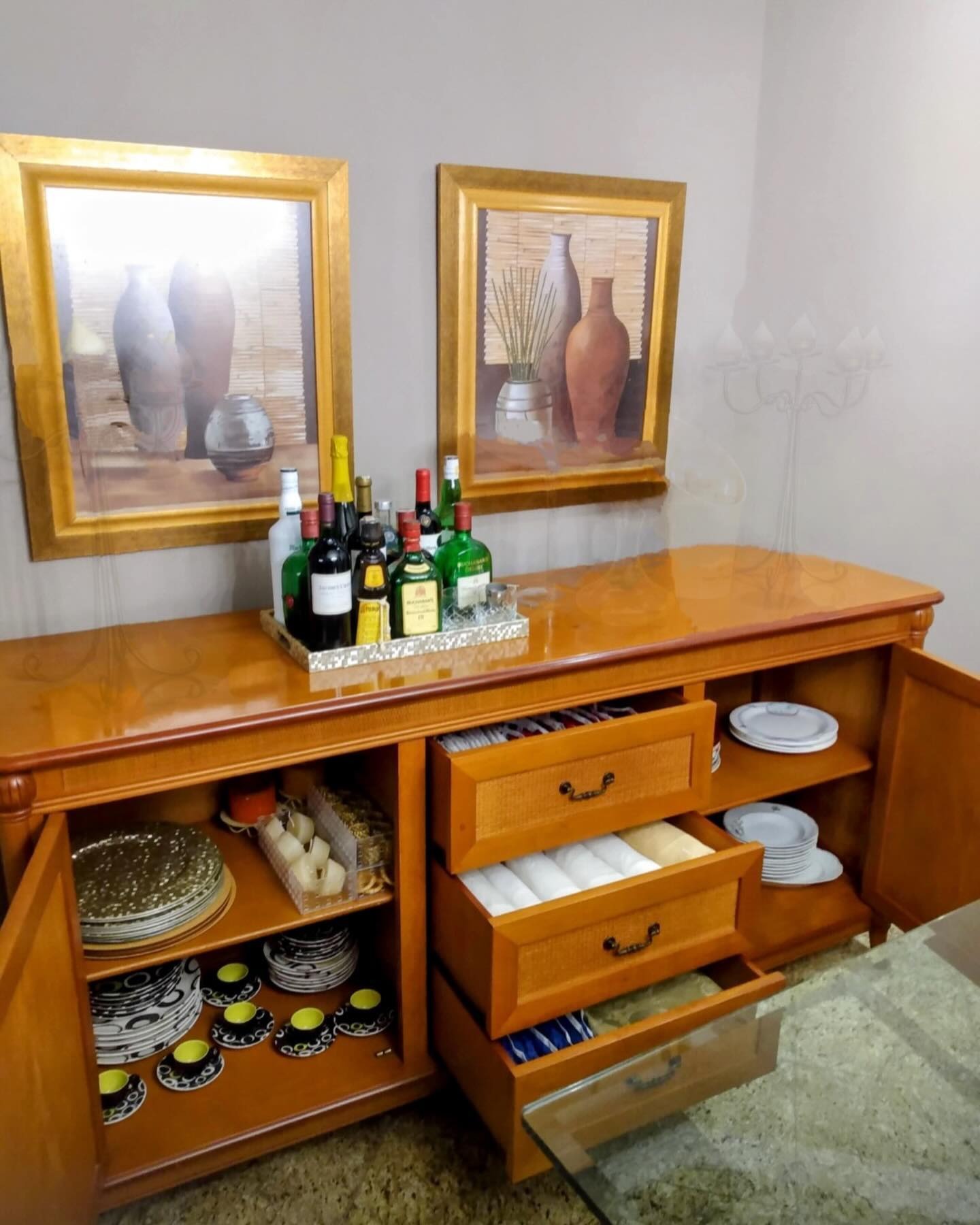 Um lugar para cada coisa.
#mesaposta #saladejantar #louceiro #camposdosgoytacazes #personalirganizer