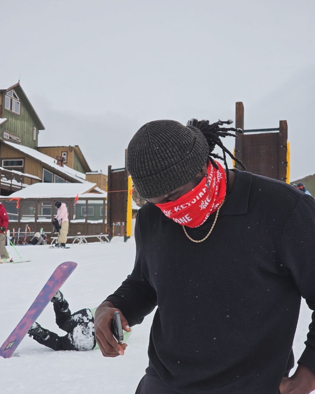 Finally did this thing called snowboarding 🏂
I genuinely have no words man . I never thought I would be doing this . But no turning back now . Enjoy through my lens we making history. #firstgen
