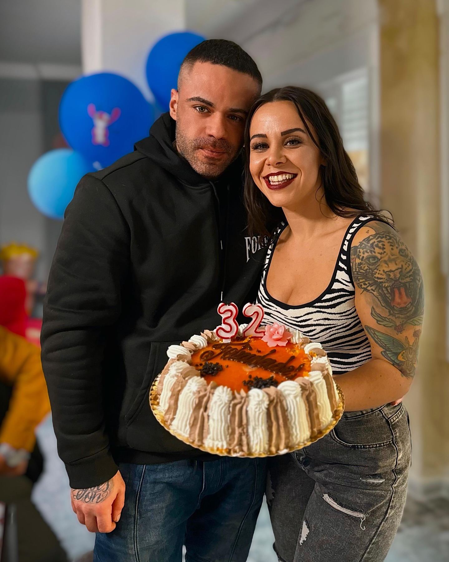 Super orgulloso de ti y privilegiado por poder pasar a tus #32 contigo, ya casi me alcanzas. Feliz cumpleaños!!! 🎊 🎂 🫶🏻
@pamdreyoficial