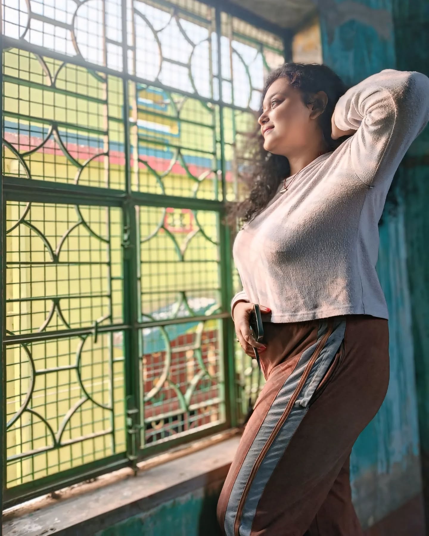 নিজে নিজেই তুললাম🌸☺️
.
.
#madhumitaacharya #beautyqueenmadhu #trending #mfam #banglaminivlog #bankura #bankura_photography #bankuradiaries
