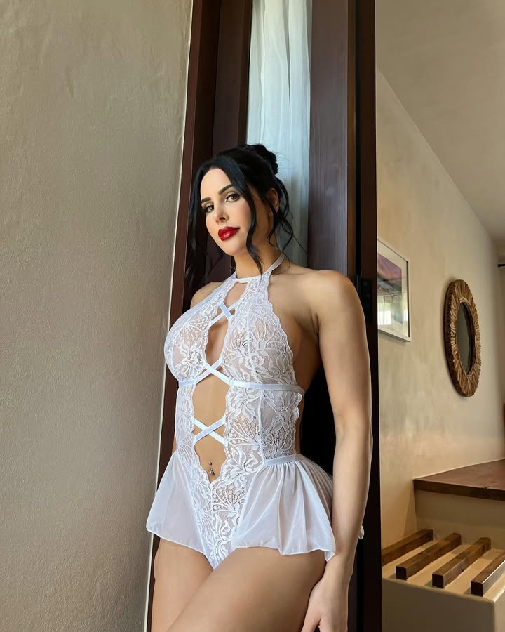 got you coming back for more @FashionNova
.
🔎 like never before teddy
.