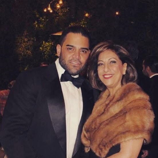 my hero wears a “mink” cape 🤍
#mamasboy