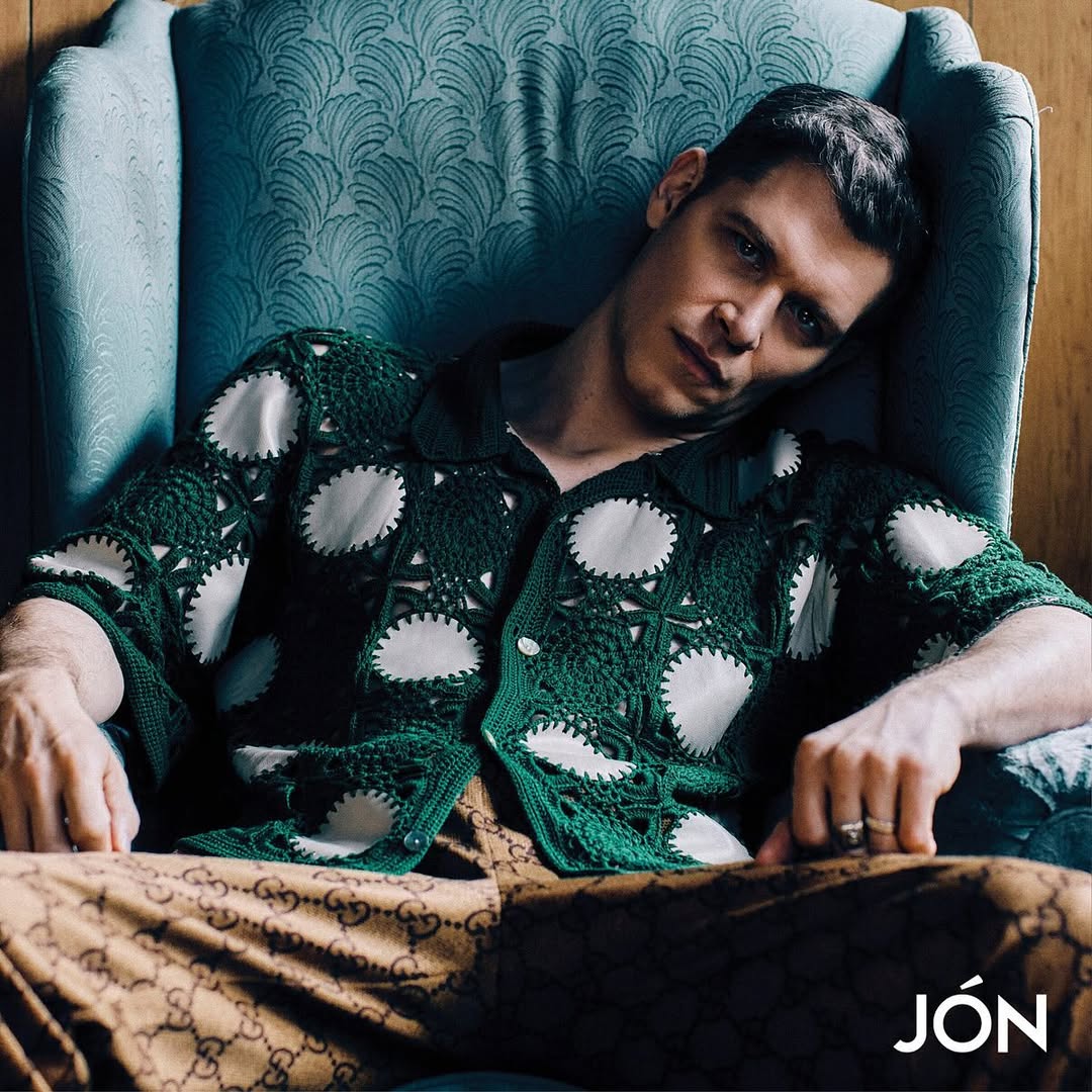 Another one from my mate Jón.
Joseph Morgan @TheRealJosephMorgan for JON Magazine Yearbook @jonmagazine
photographed by @LeighKeily
Styled by @MikeyStyles
Groomed by @GroomingByAnanda
Available now at www.jonmag.com