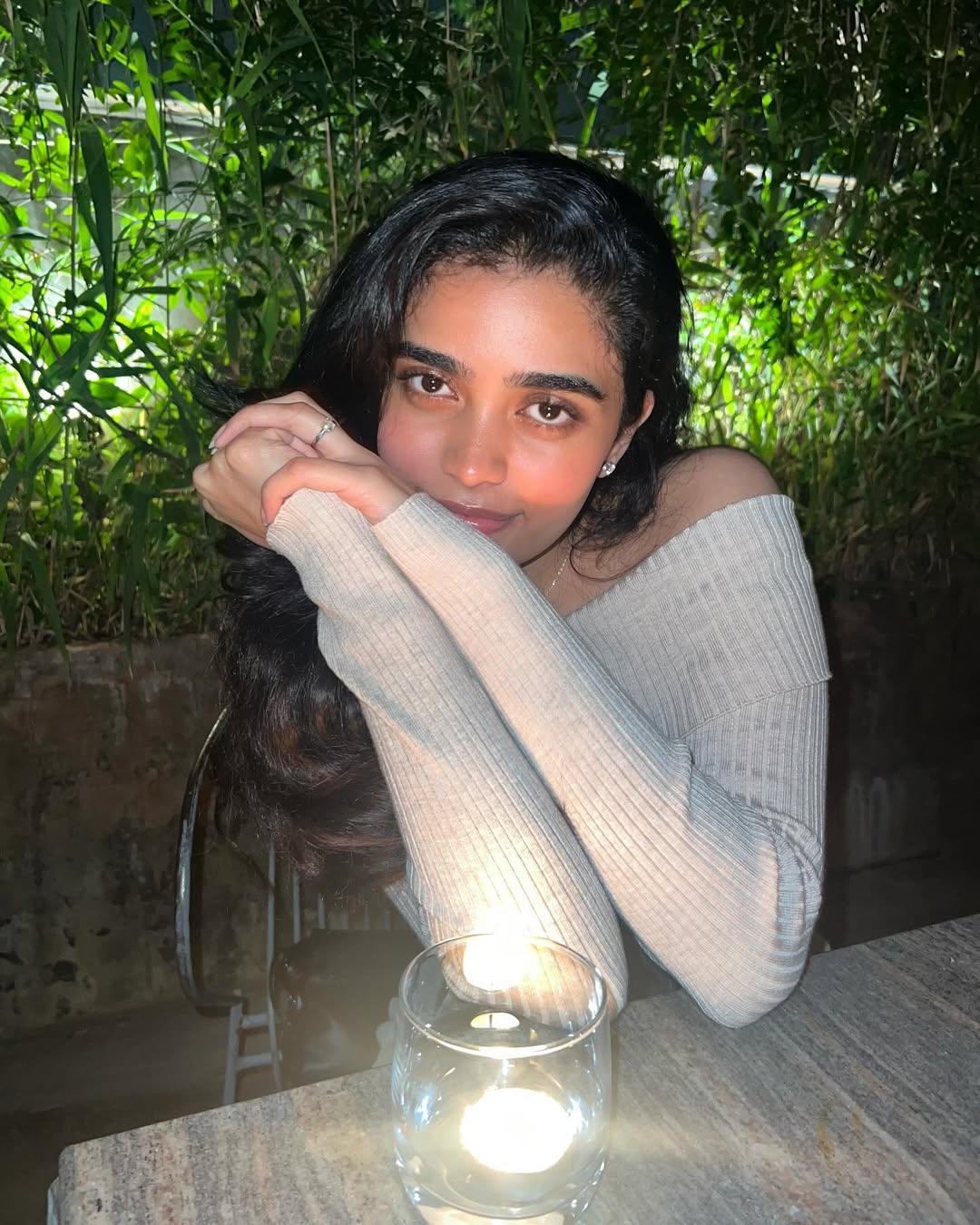 Look into my eyes and tell me what you feel 💗
