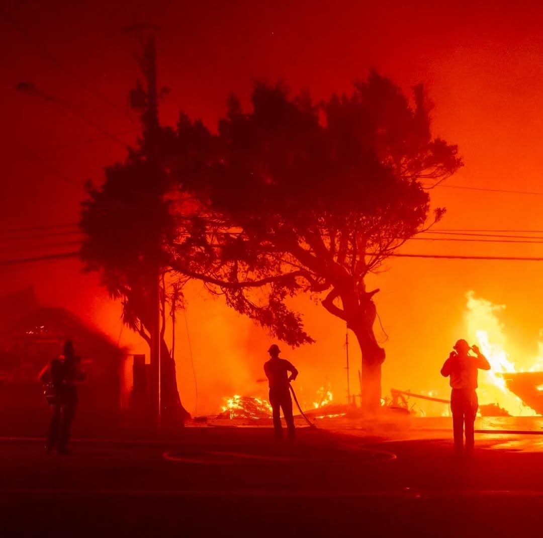 Praying for everyone in Los Angeles Thank you to all the heroes from @losangelesfiredepartment