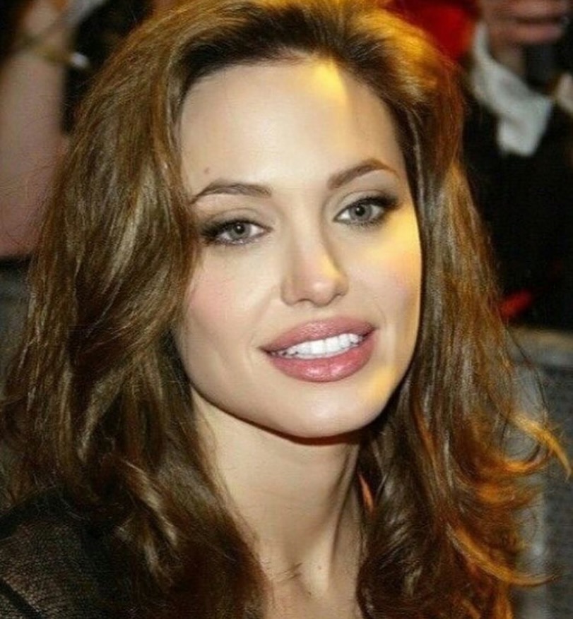 Angelina Jolie 😍🔥
Let’s support my page🥺🙏🏻❤️
Follow👉 @angelina.jolie.fan.page.__
.
#angelinajolie #angelinalove #angelinajoliefans #angelinajolievideo #angelinajoliequeen #angelinajoliesexy #angelinajoliephoto #angelinajoliehot #angelinajolielips #angelinajolieeyes #angelinajolieofficial #angelinajoliefanpage #angelinajoliestyle #angelinajoliefan #angelinajolieteam #angelinajolieyoung #angelinajoliemovies #angelinajolietattoo #angelinajoliebradpitt #braddpitt #angelinapitt #angelinapittjolie #angelinajolieedits #angelinajolieph #angelinajoliequotes #angelinajolieaddictz #angelinajoliemakeup #angelinajoliehotandsexy #angelinacruz #angelinajolie90s