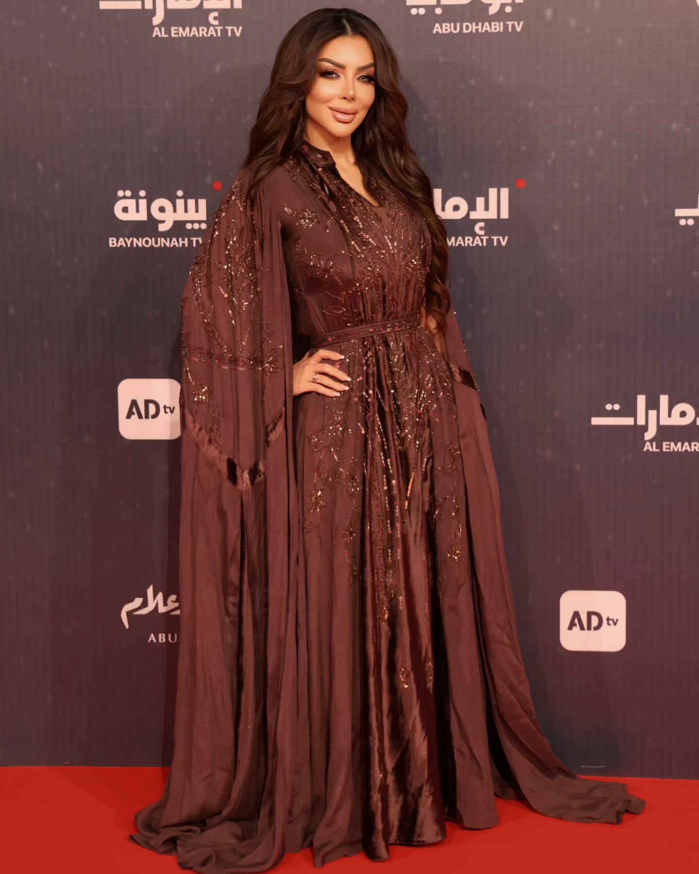 أعلنت شركة #أبوظبي_للإعلام خلال حفل استثنائي، عن دورتها البرامجية لشهر #رمضان 2025، وتتضمن 12 عملاً درامياً، من بينها 6 إنتاجات إماراتية حصرية من إنتاج الشركة، ستعرض في الشهر الفضيل على قنوات "أبوظبي" و"الإمارات" و"بينونة" و"ماجد" وتطبيق ADtv.
@abudhabitv
@emarattv
@baynounahtv
@adtvmena
@majidkids
أطلالتي الجميلة كانت برعاية
الفستان @shalkyqq
الميك اب @dimamakeupartist
الشعر @feelsbls
تصوير المبدعة @studio__nay
طبعا جمال بشرتي و الإهتمام بصحة و نضارة بشرتي
الدكتور @dralihamzahassaf .. عيادة @charismaclinicdubai