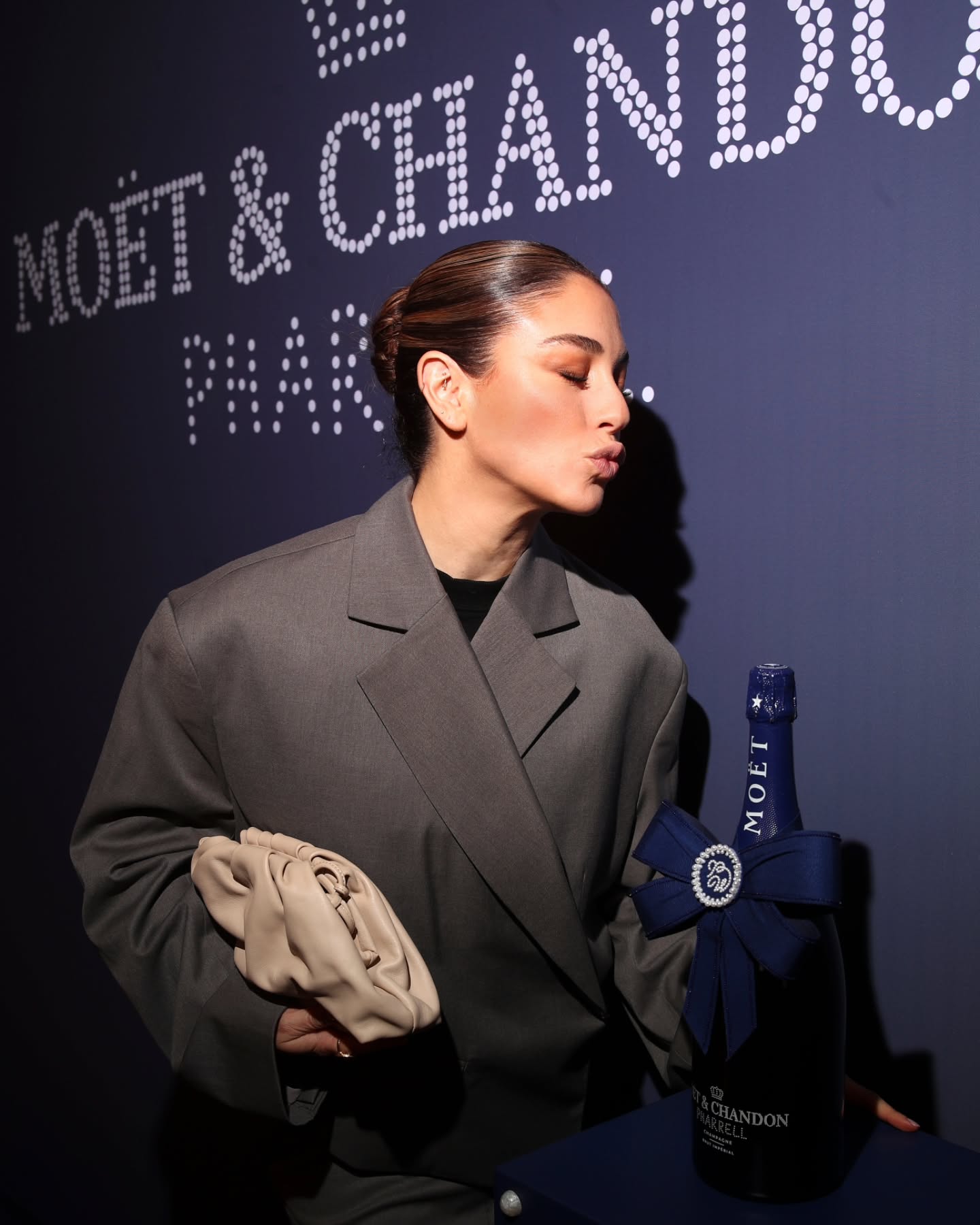 What a night 🍾 thanks for having me @pharrell X @moetchandon
#toastwithmoet #moetchandon
*disfruta de un consumo responsable. Contenido dirigido a mayores de edad. No compartir este contenido con menores de edad.