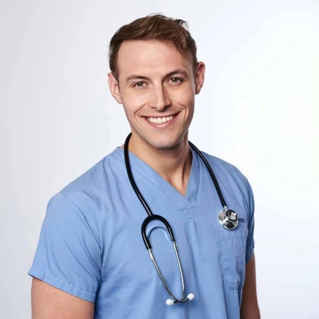 Booked it! 😎
Found out I booked this commercial for a surgical company about a week ago. I'm terrible about keeping up with that. Good thing "cool" doesn't have an expiration date. Lol better late than never.