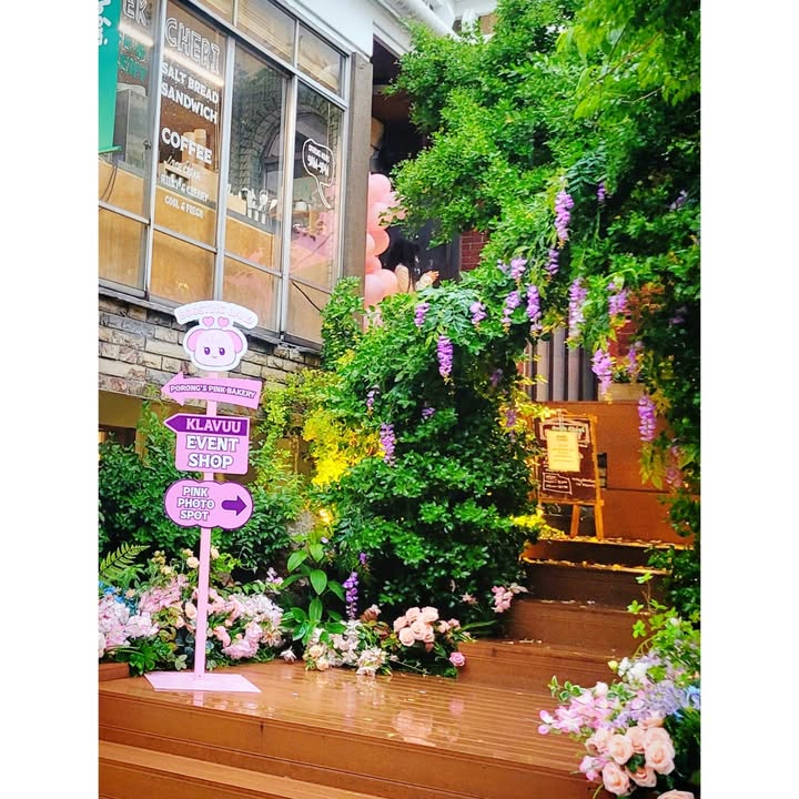 클라뷰X 포롱이의 부스팅랜드 팝업스토어♡
25.05.16 ~ 25.05.30
B1F-PINK PHOTO SPOT
1F-PORONG'S PINK BAKERY
2F-KLAVUU EVENT SHOP
●부스팅랜드에서 인생샷SNS남기기
●클라뷰 공식몰 가입하고, 100% 당첨 포롱이 가챠뽑기
#클라뷰 #KLAVUU #클라뷰X포롱이의부스팅랜드 #포롱이 #클라뷰부스팅랜드 #클라뷰팝업스토어 #KLAVUUPOPUP #아벡쉐리더파크