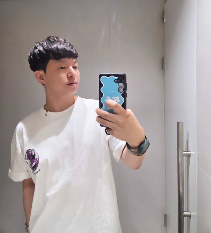 【 #량하효과 】
토요일에 중요한 약속이 있고, 다음 주 #베트남 #출장 가는데 머리가 만족스럽게 돼서 기분 좋아😆
#준오헤어가든서울역점 #준오헤어한재호원장님
#준오헤어