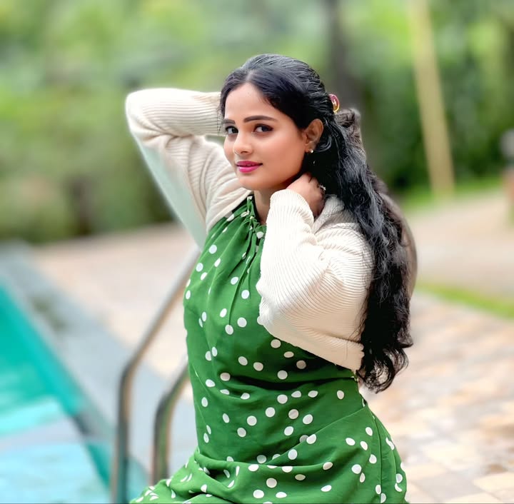 "Look for the magic in every moment. "💚🍃✨️
🌸🌸🌸